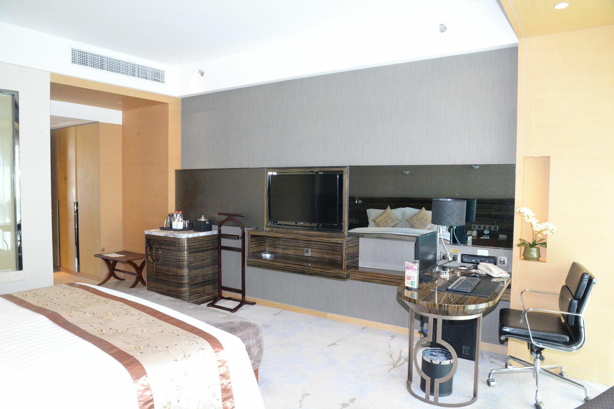 Beijing Riverside Hotel エクステリア 写真